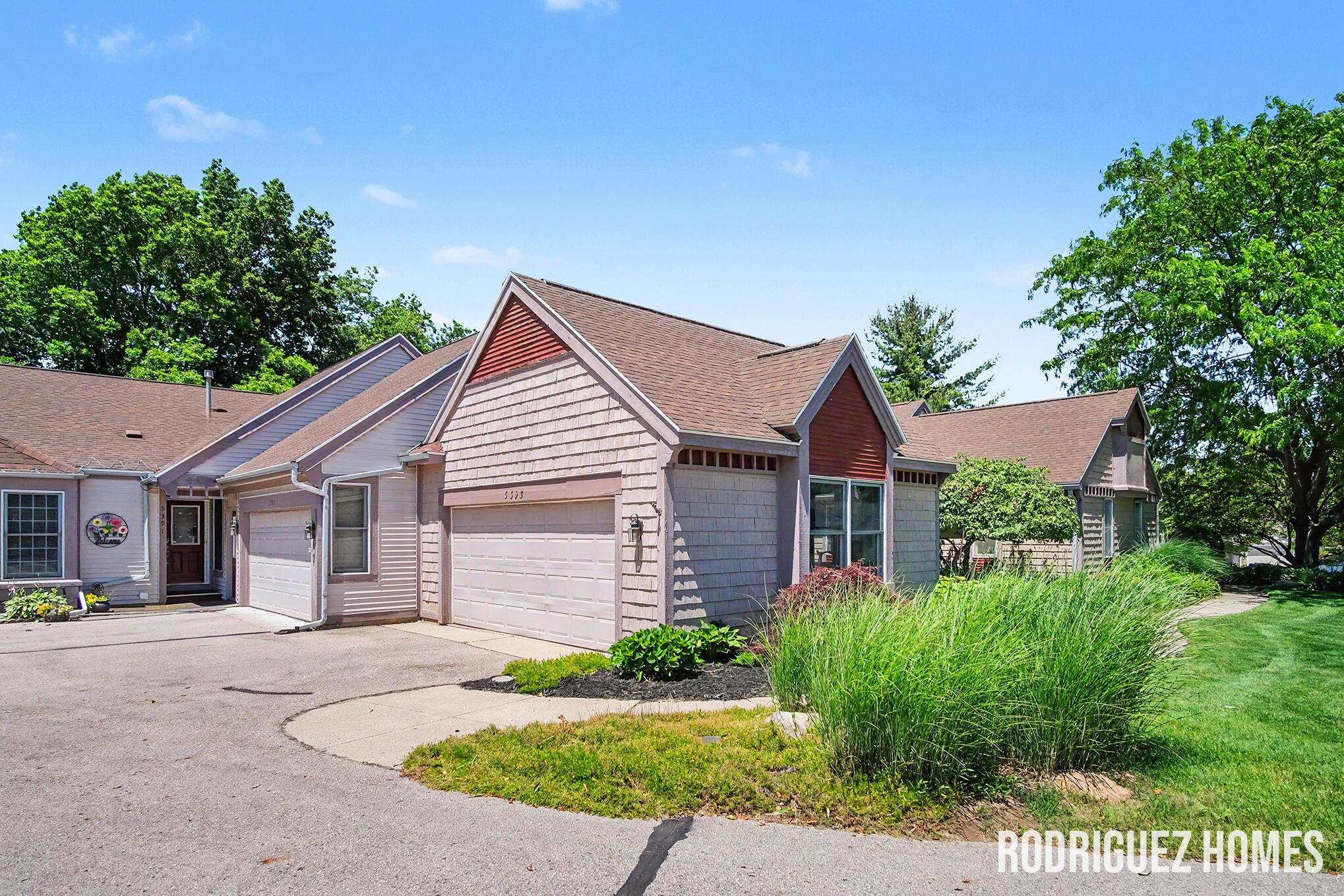 3393 English Hills Drive NW Grand Rapids MI 49544