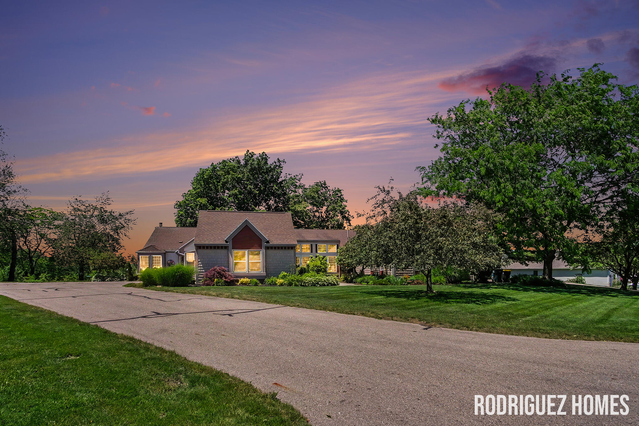 3393 English Hills Drive NW Grand Rapids MI 49544