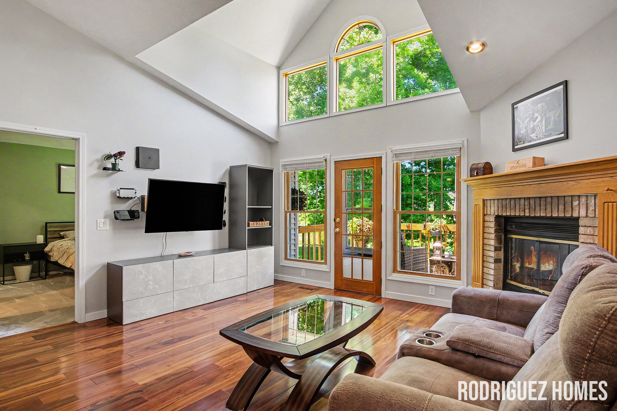 3393 English Hills Drive NW Grand Rapids MI 49544