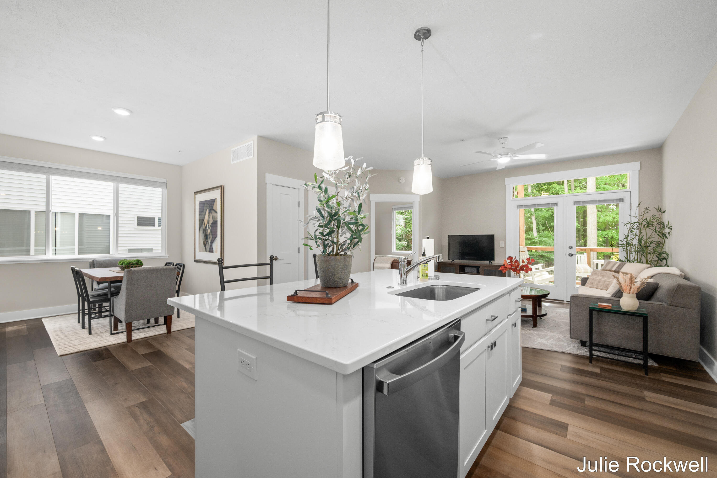 2358 Watertown Way Grand Rapids MI 49505