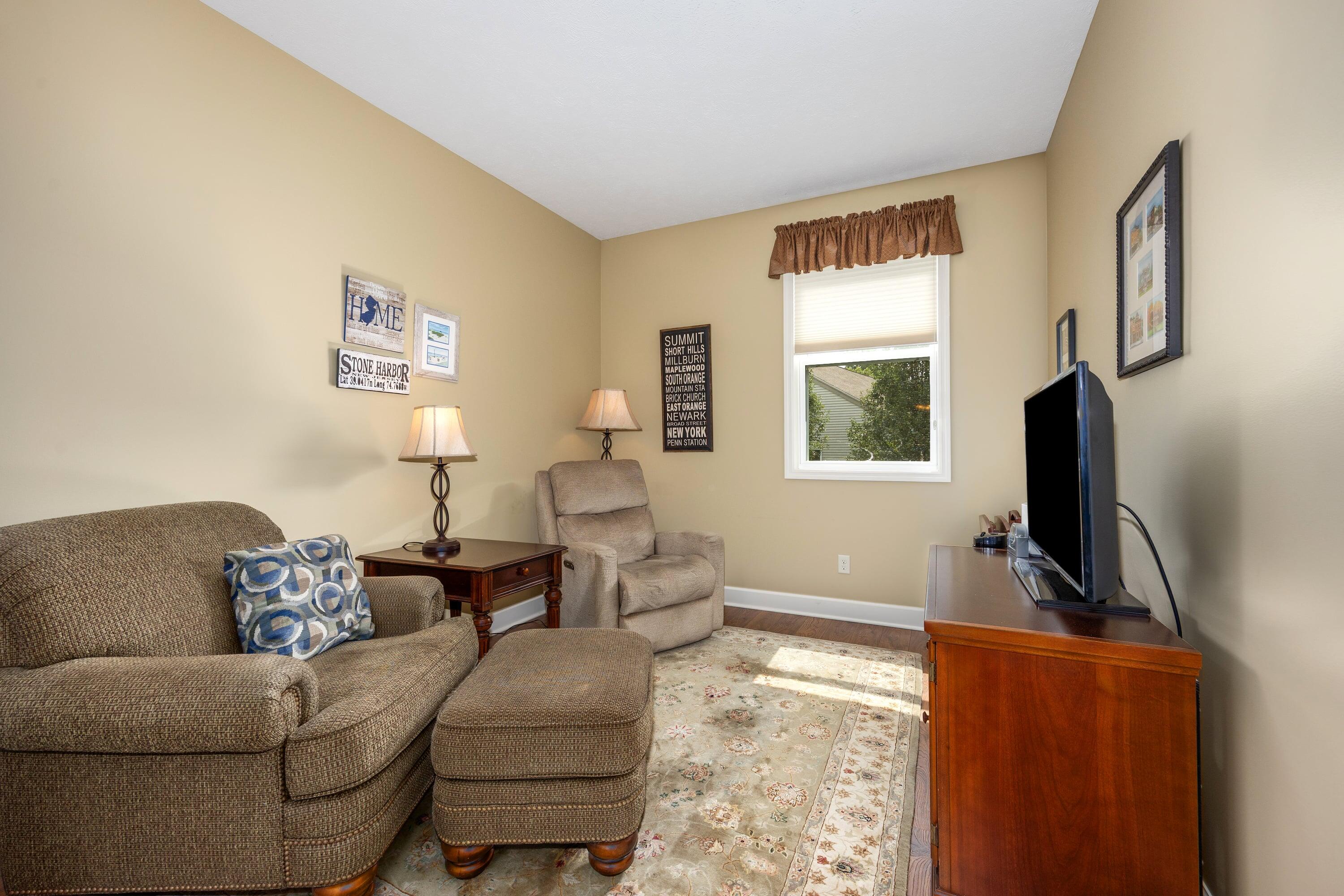 2955 Woodridge Circle NE Grand Rapids MI 49525
