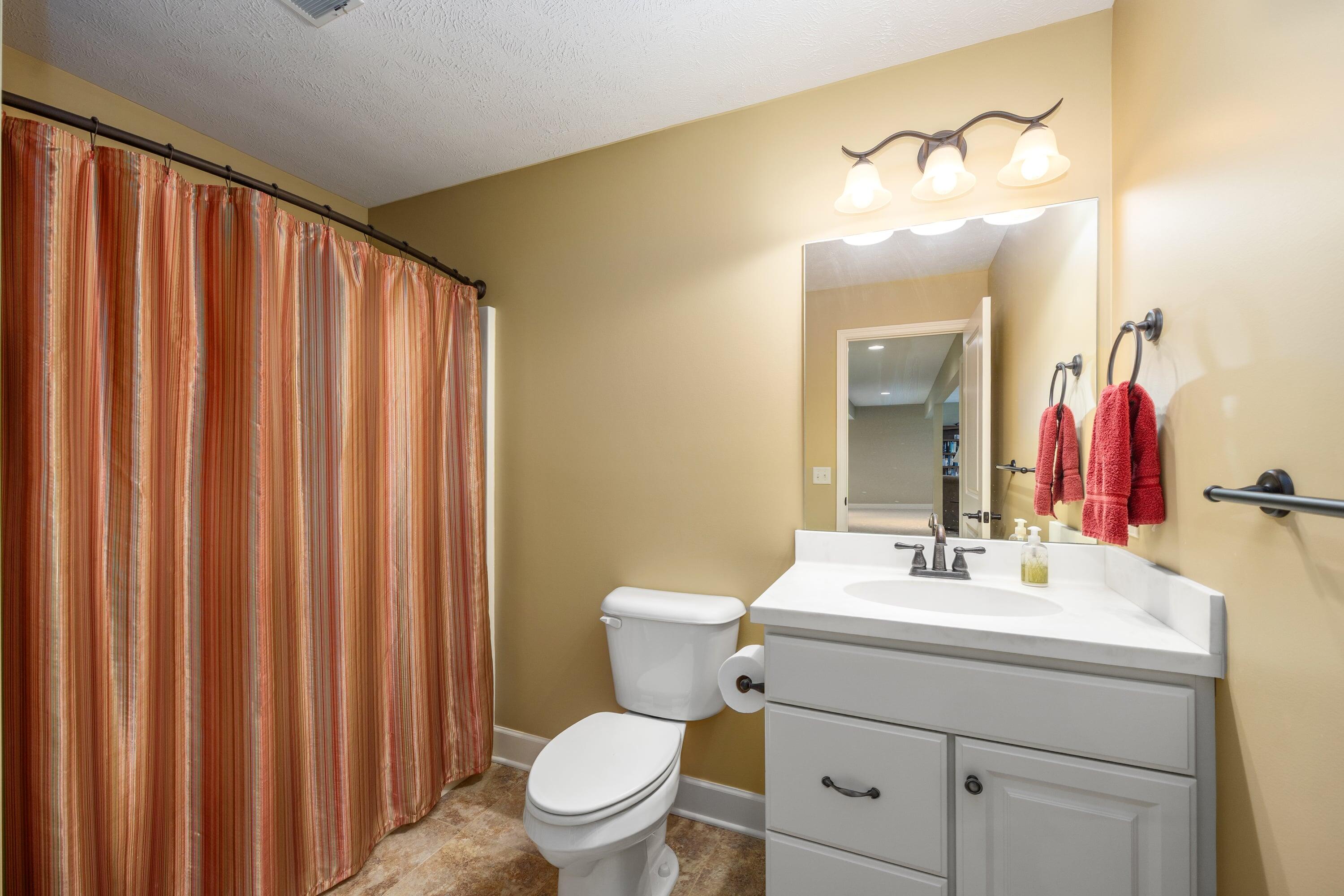 2955 Woodridge Circle NE Grand Rapids MI 49525