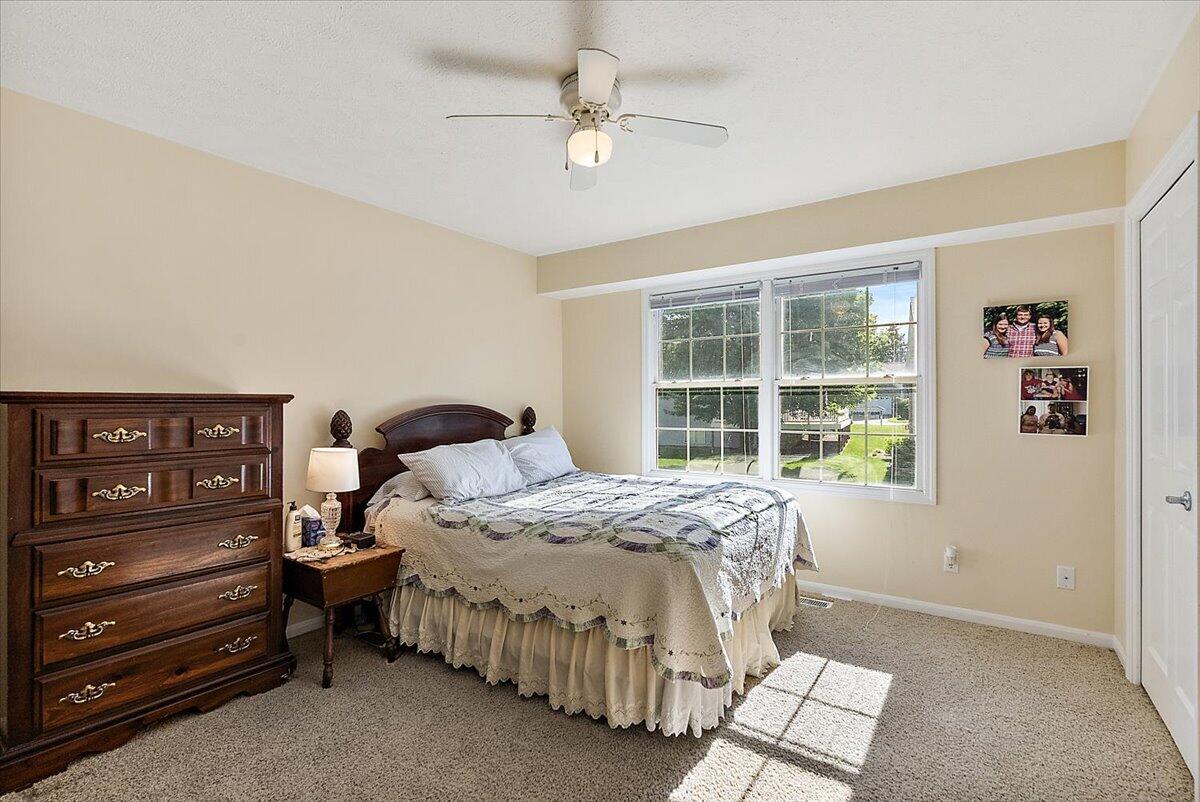 2960 Bentbrooke Drive Holland MI 49424