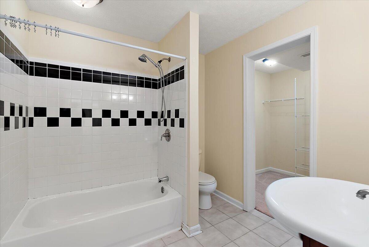 2960 Bentbrooke Drive Holland MI 49424
