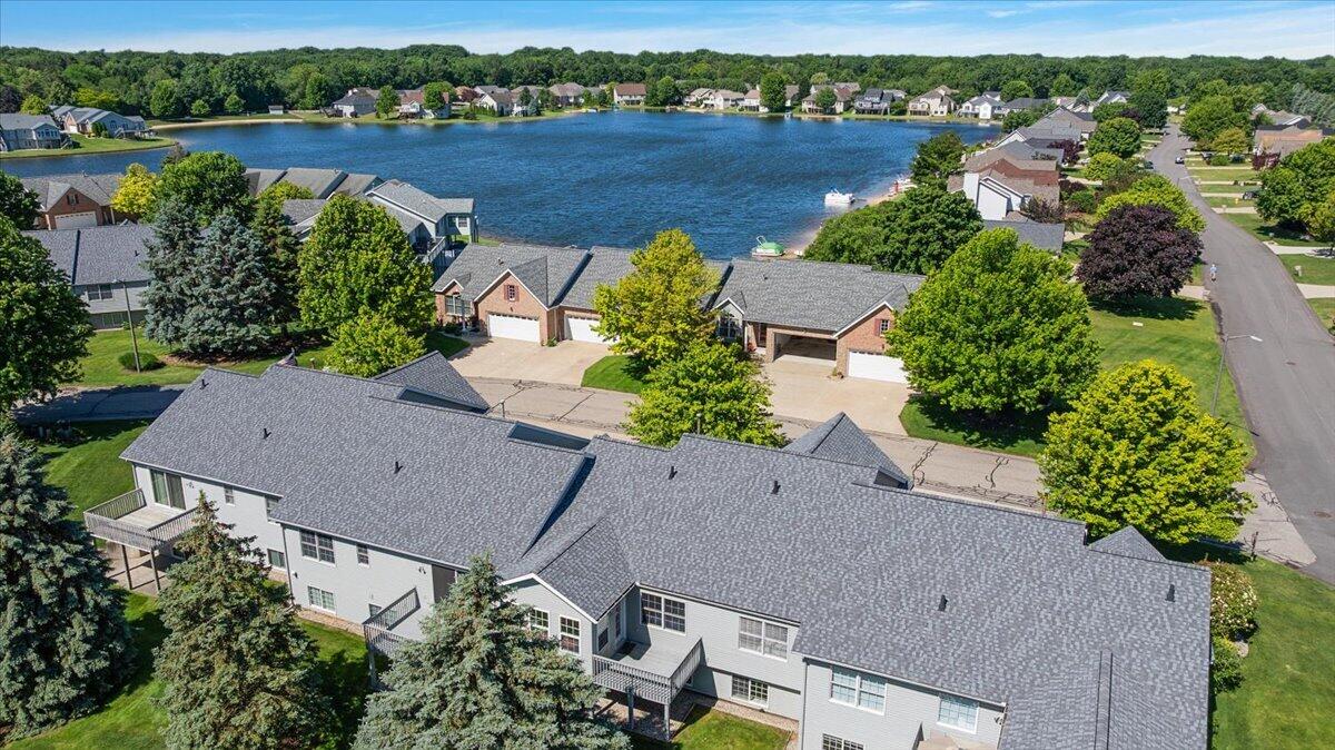 2960 Bentbrooke Drive Holland MI 49424