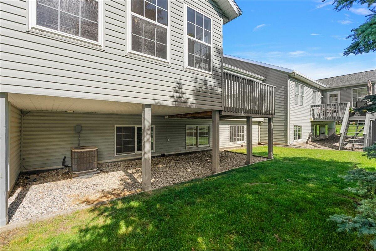 2960 Bentbrooke Drive Holland MI 49424