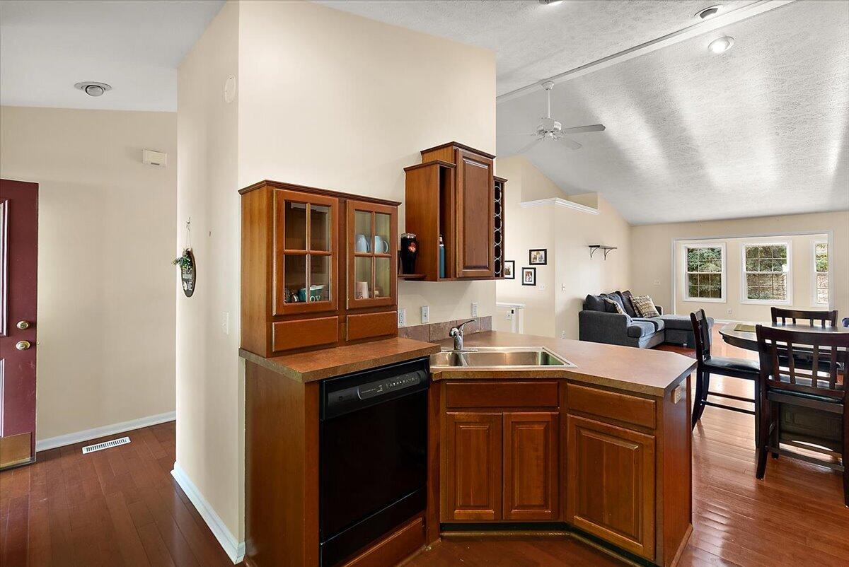 2960 Bentbrooke Drive Holland MI 49424