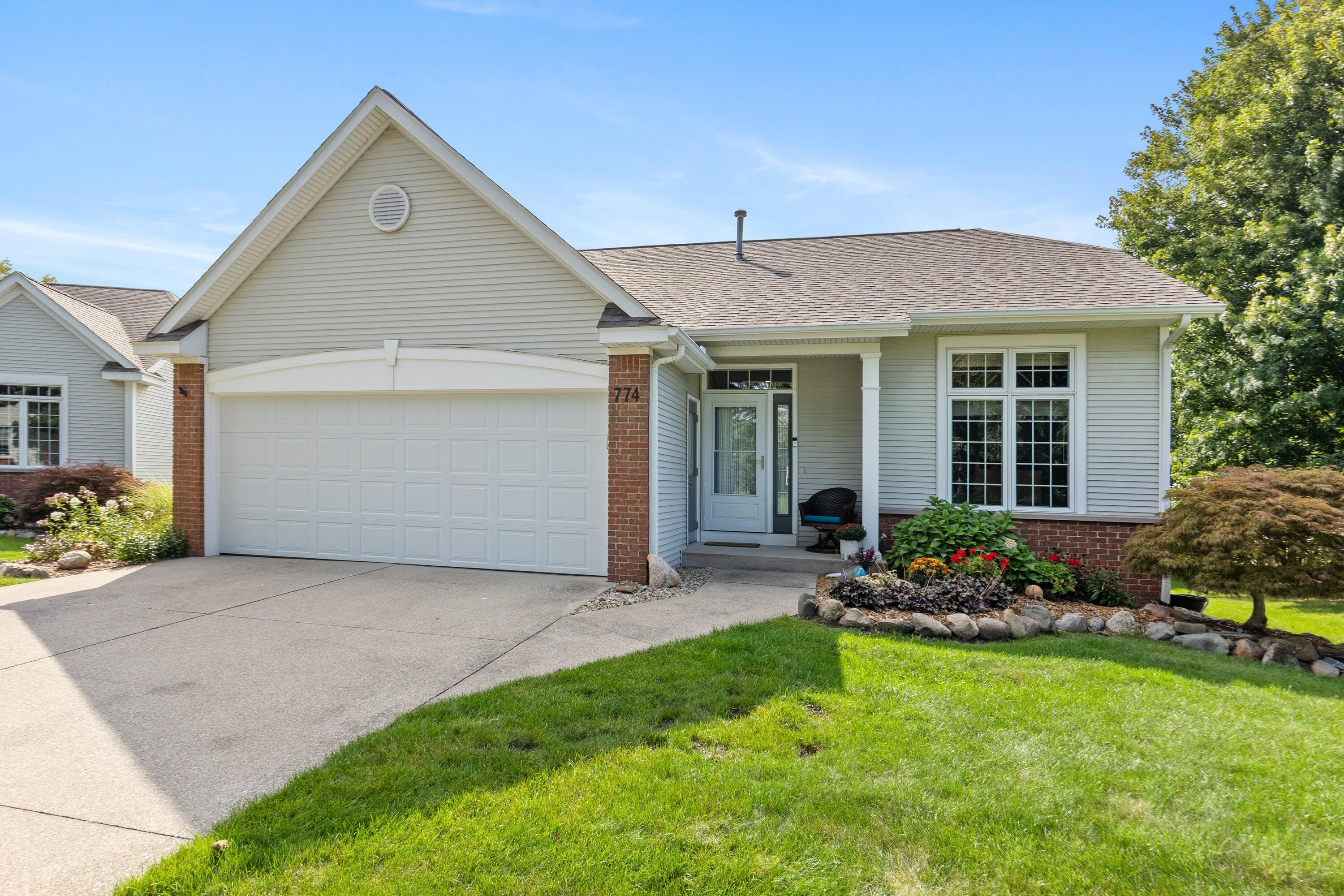 774 Holly Creek Drive Holland MI 49423