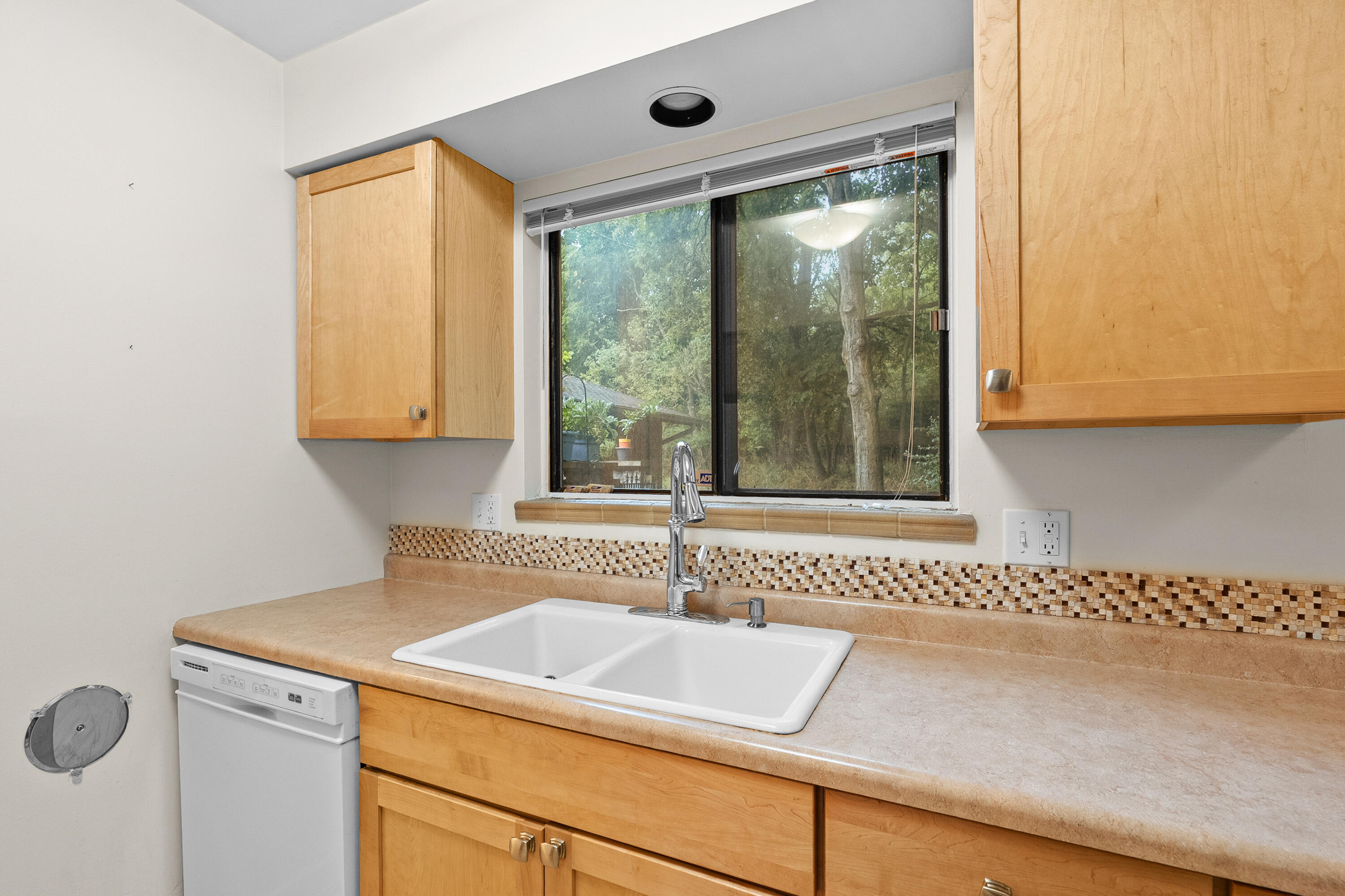 3844 Greenleaf Circle Kalamazoo MI 49008