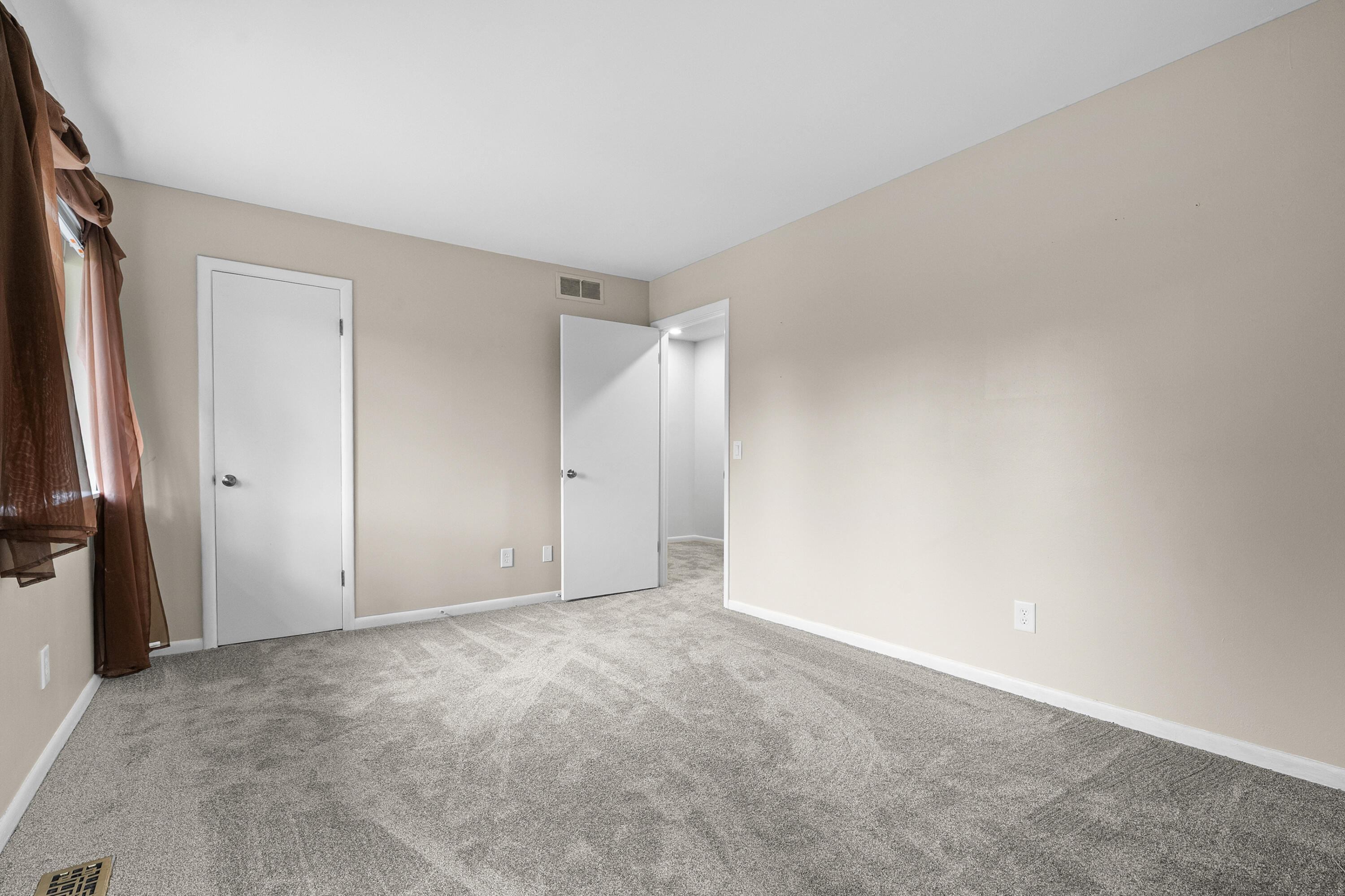 3844 Greenleaf Circle Kalamazoo MI 49008