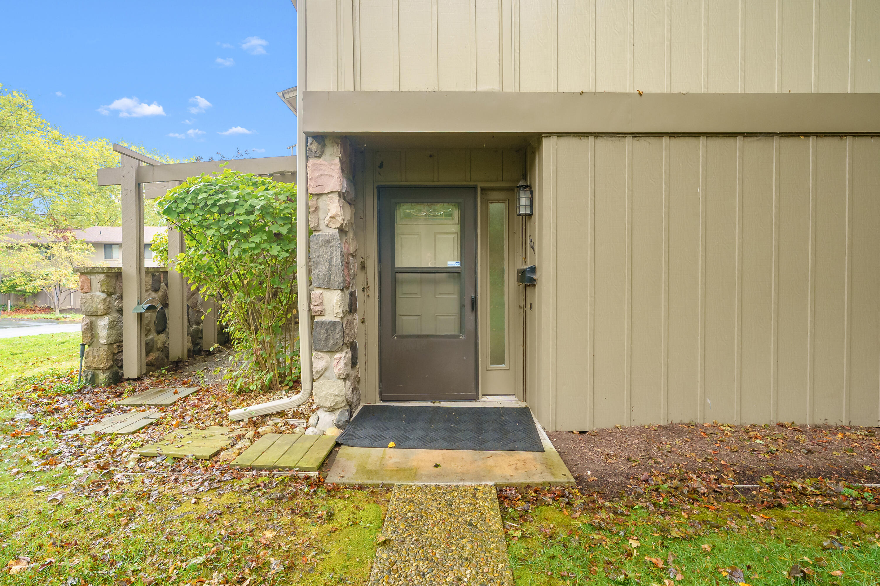 3844 Greenleaf Circle Kalamazoo MI 49008