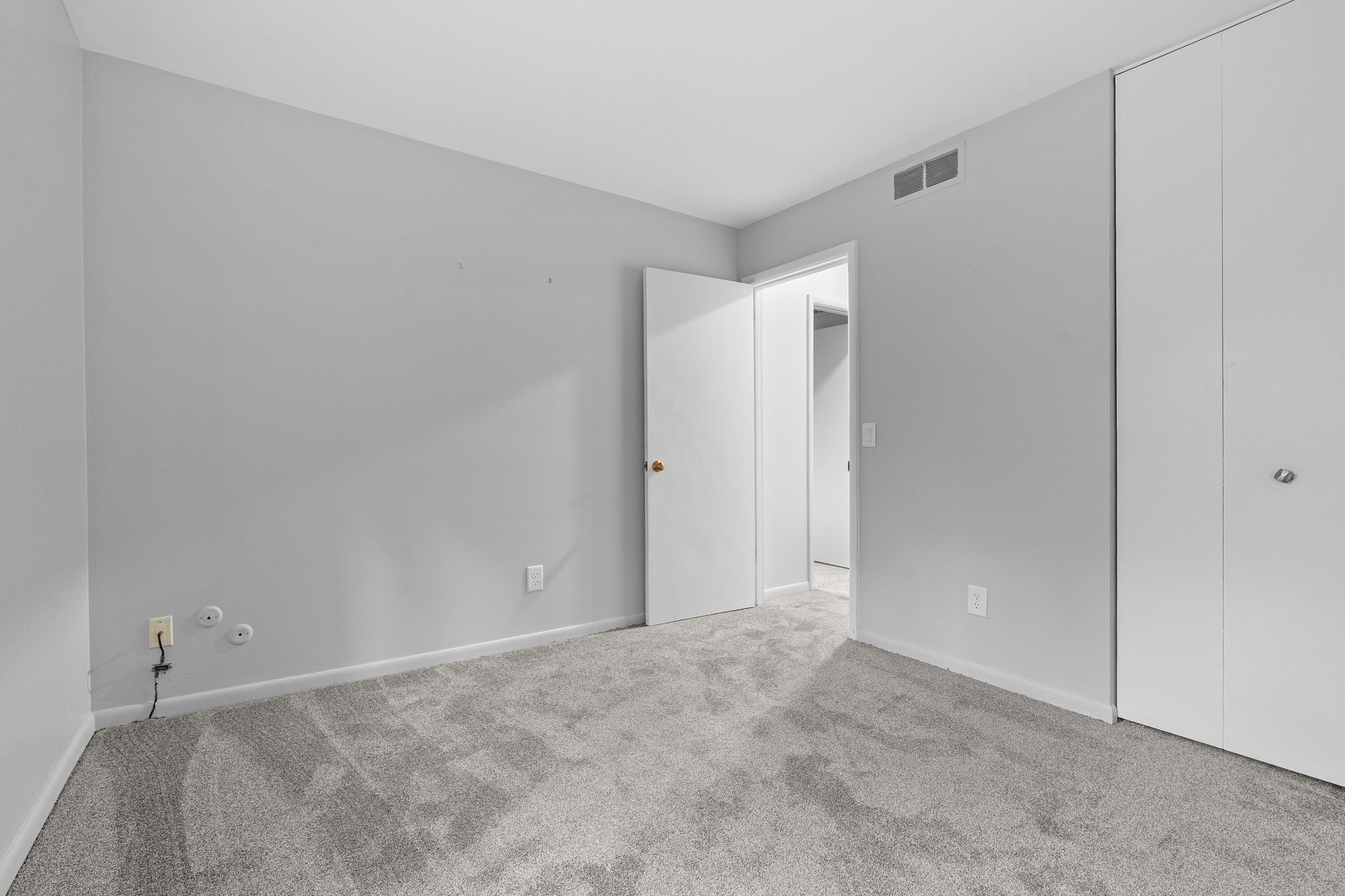 3844 Greenleaf Circle Kalamazoo MI 49008