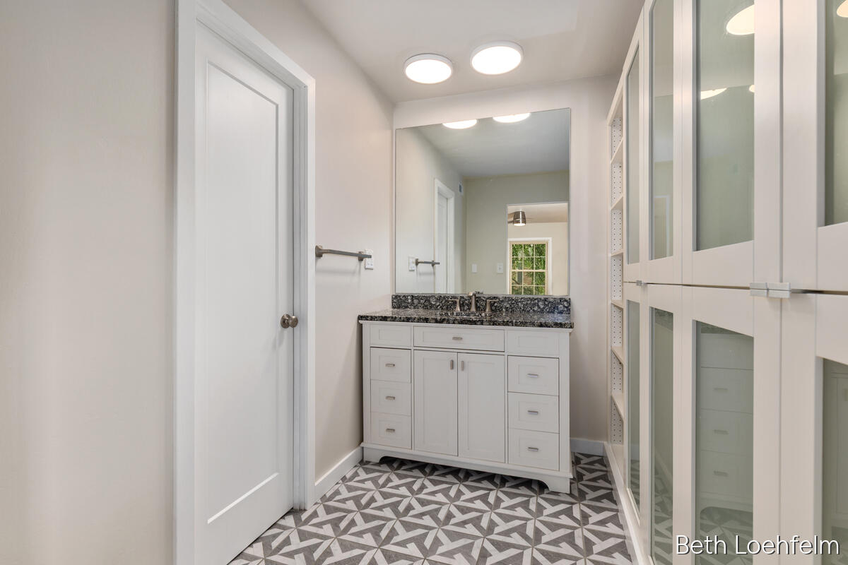 2551 Abbington Drive SE Grand Rapids MI 49506