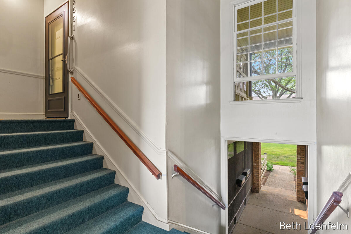 2551 Abbington Drive SE Grand Rapids MI 49506