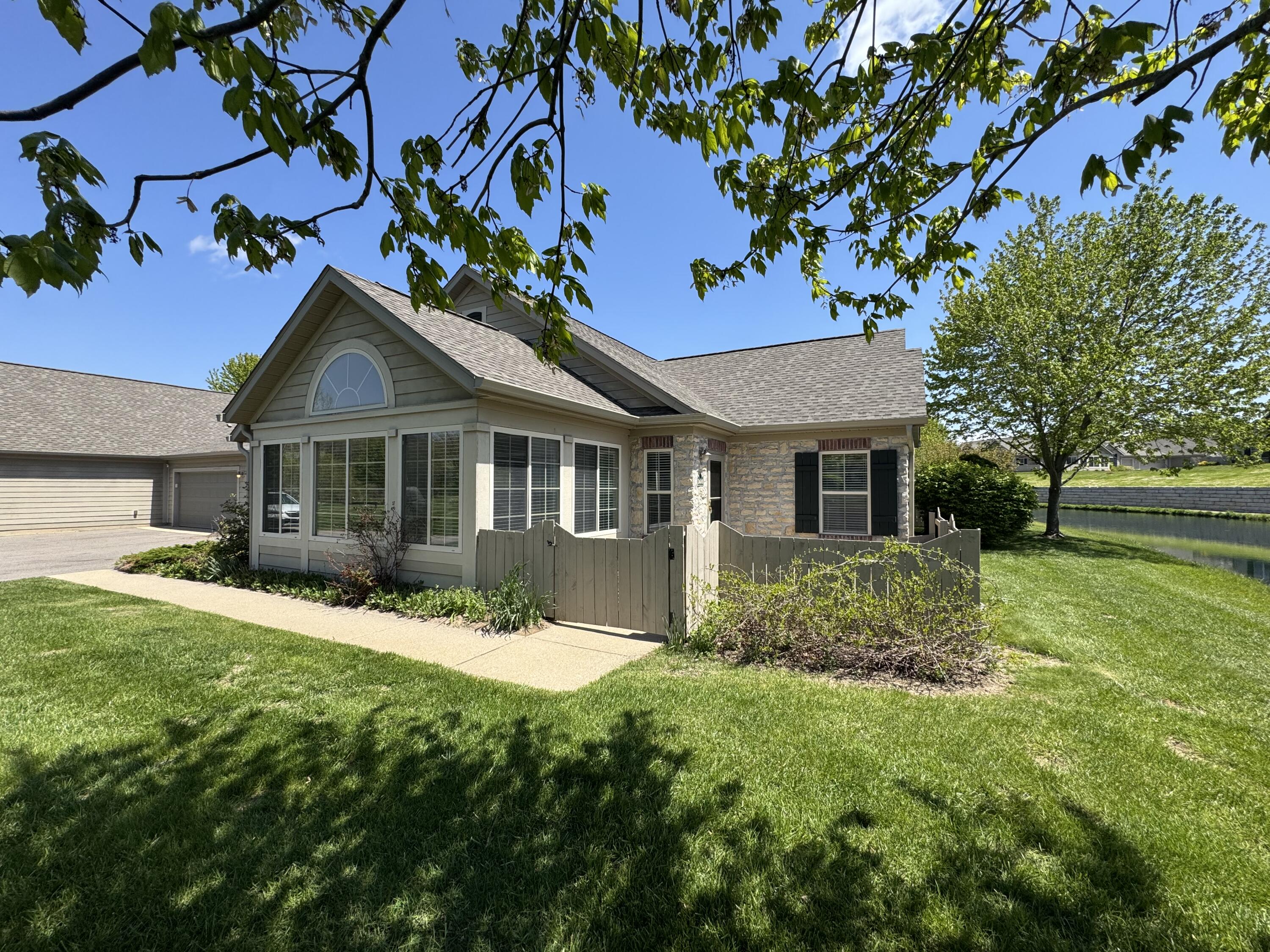 2406 Bluestone Circle Kalamazoo MI 49009