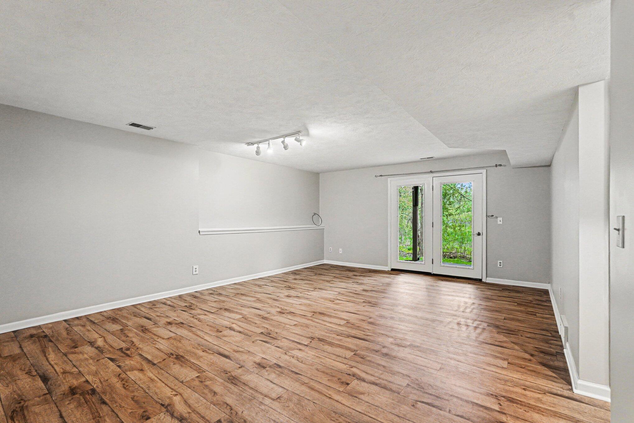 2681 Indian Creek Drive NW Grand Rapids MI 49534