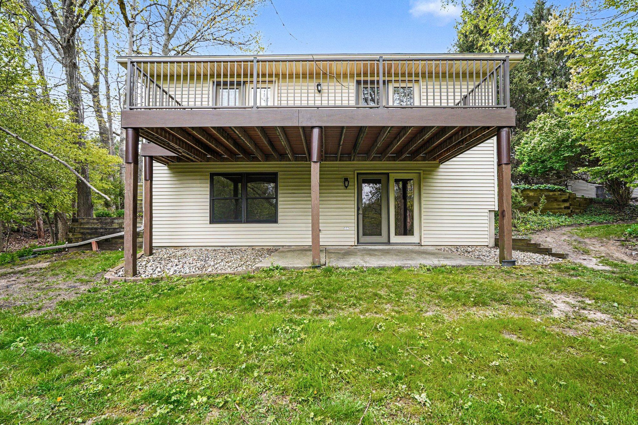 2681 Indian Creek Drive NW Grand Rapids MI 49534