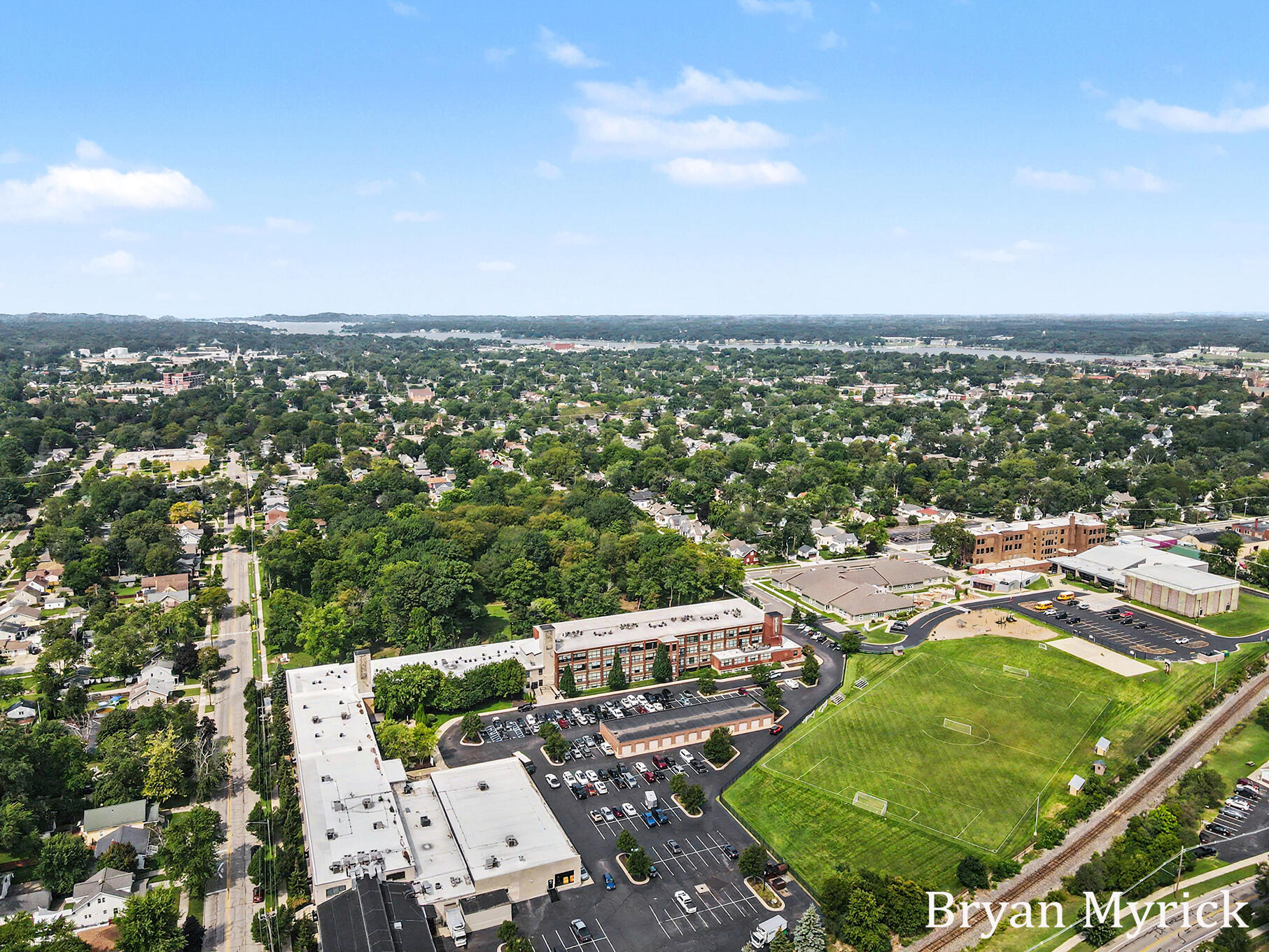 533 Columbia Avenue Holland MI 49423