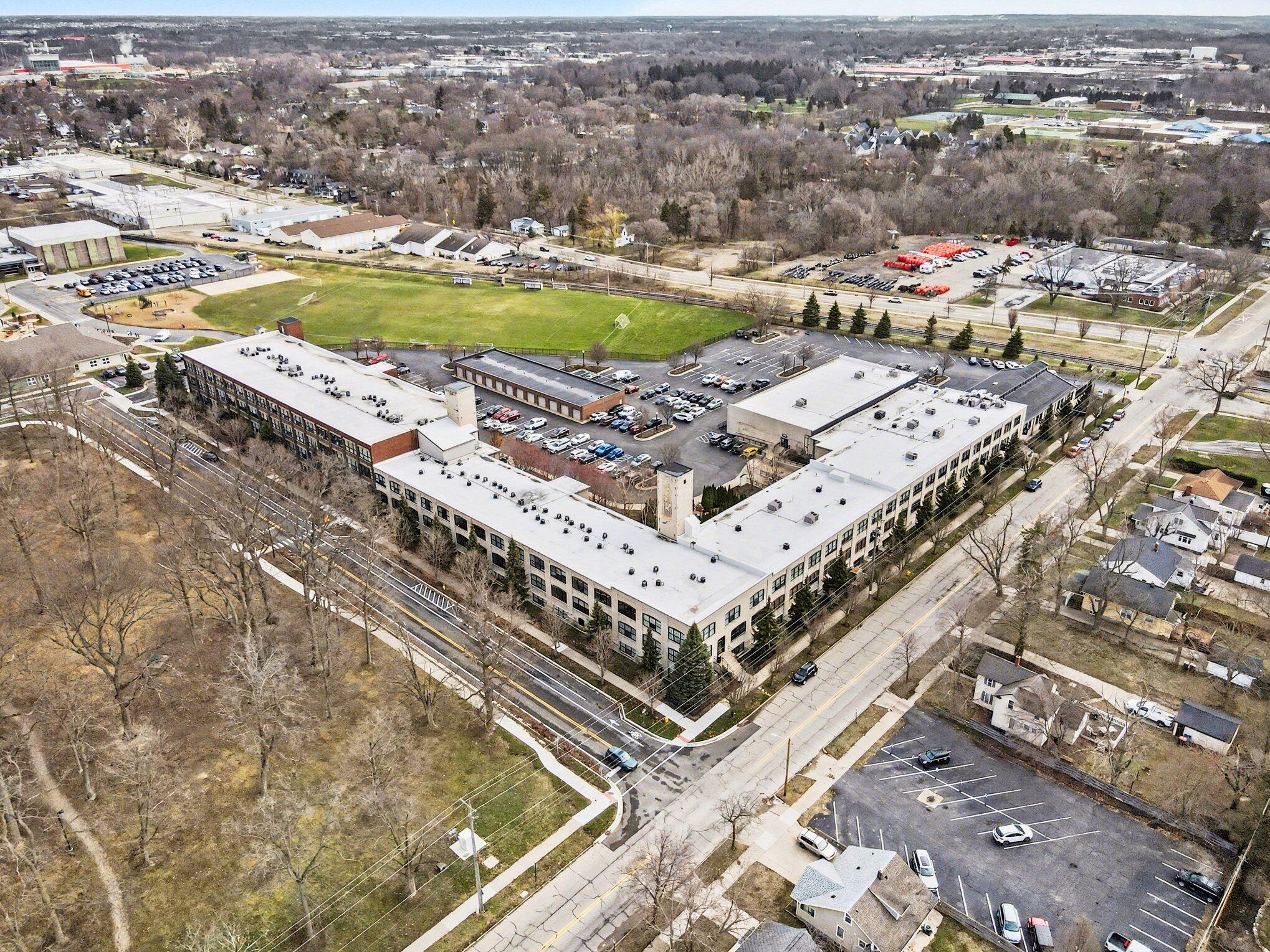 533 Columbia Avenue Holland MI 49423