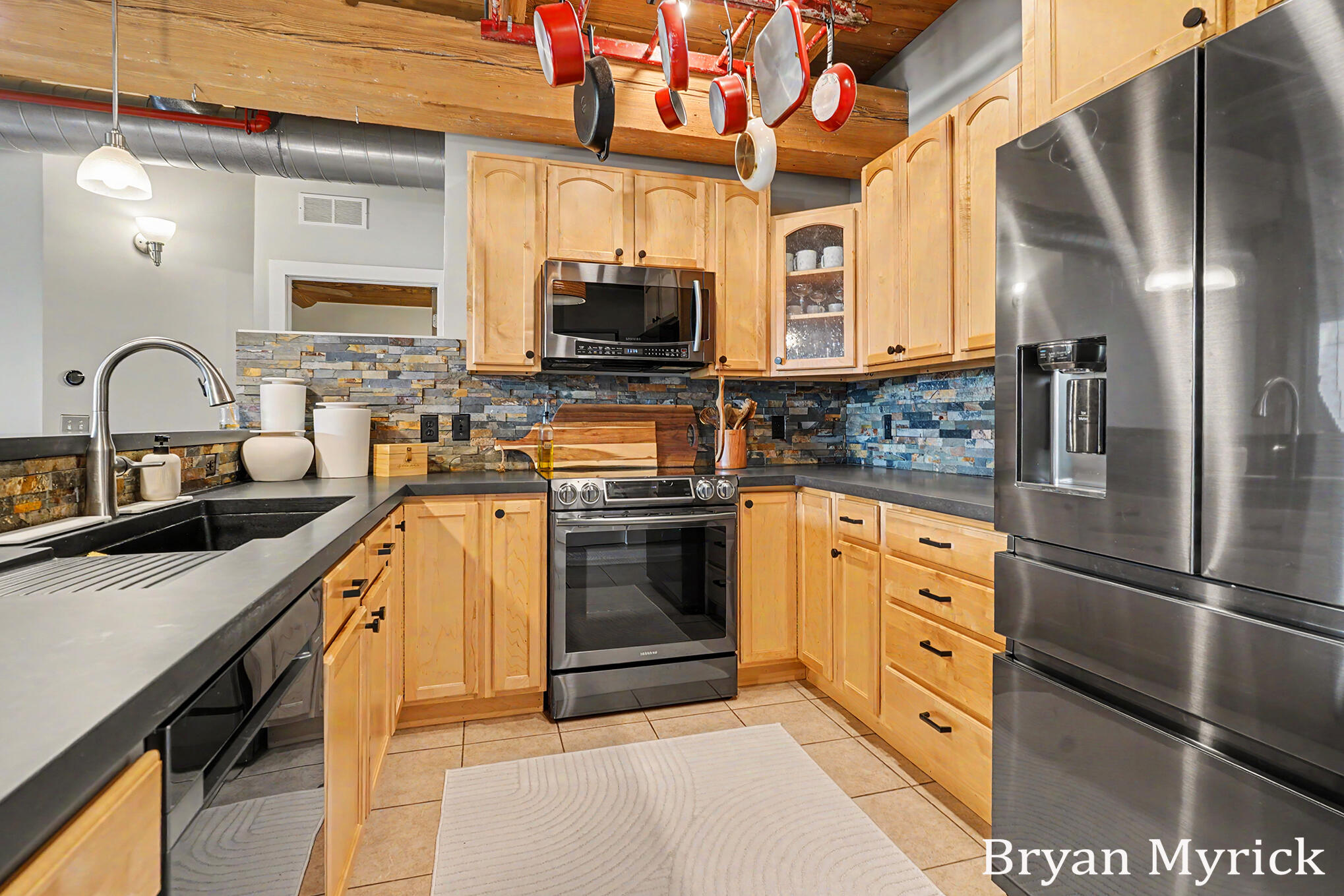 533 Columbia Avenue Holland MI 49423