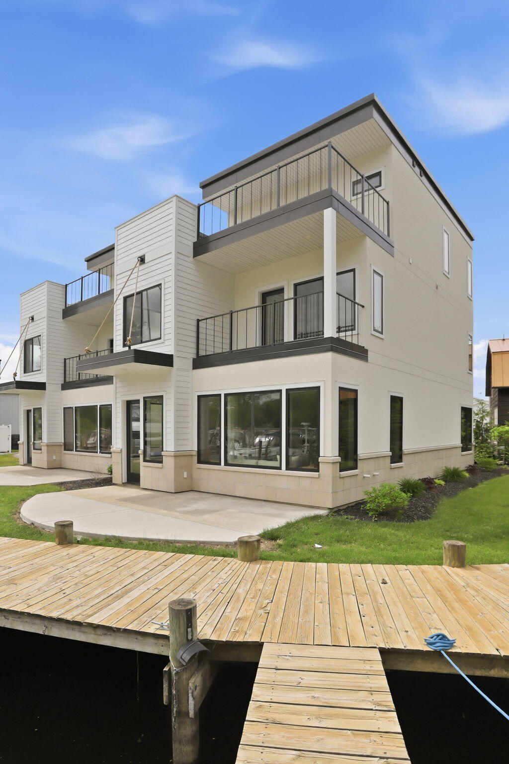 1 N Bailey Avenue South Haven MI 49090