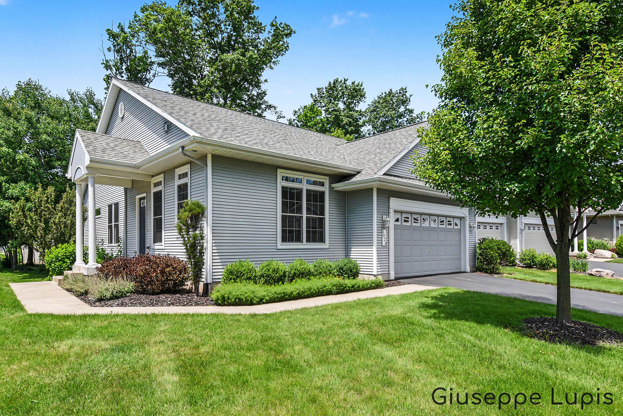 1023 Kensington Street NW Grand Rapids MI 49534