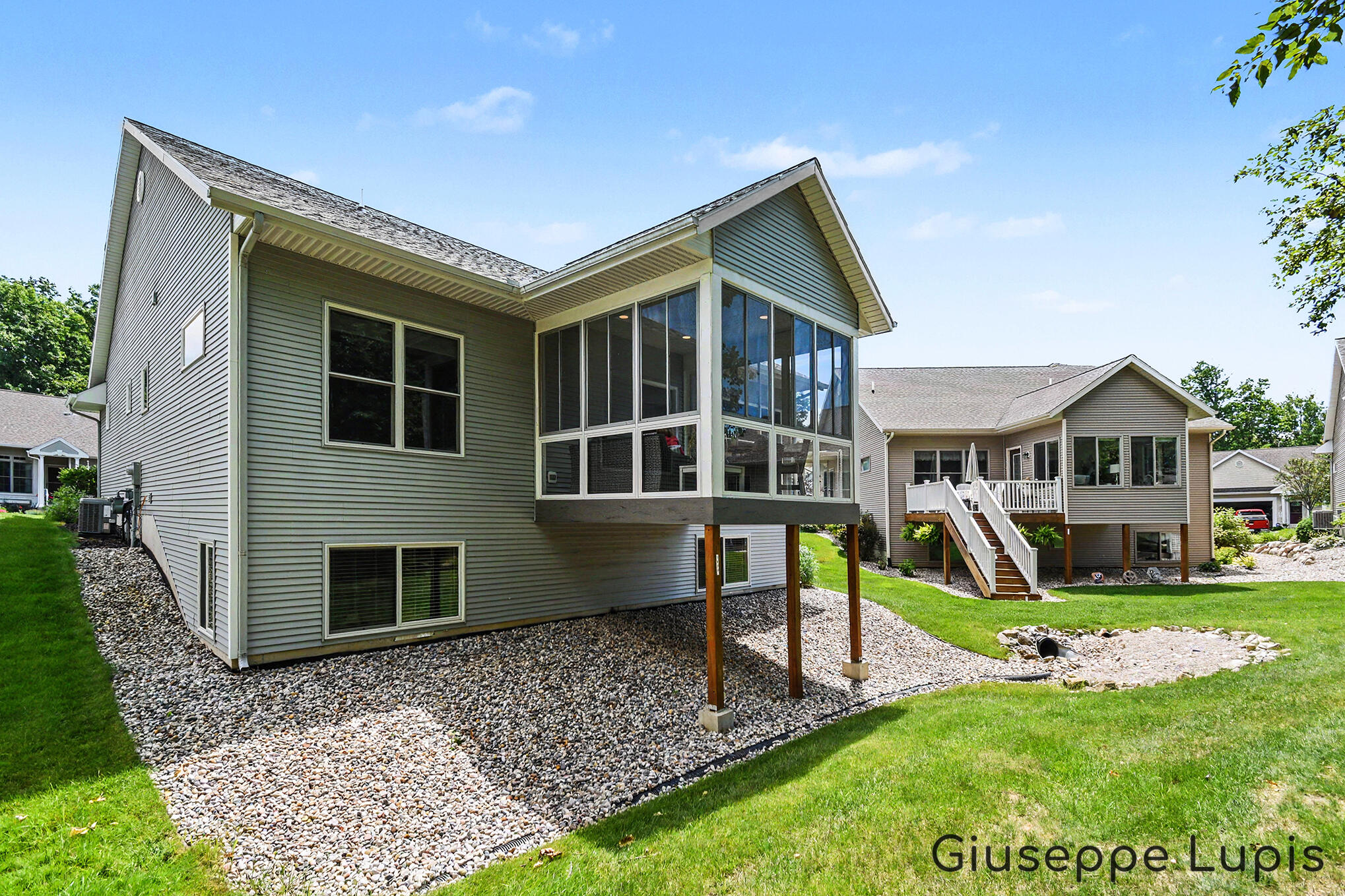 1023 Kensington Street NW Grand Rapids MI 49534