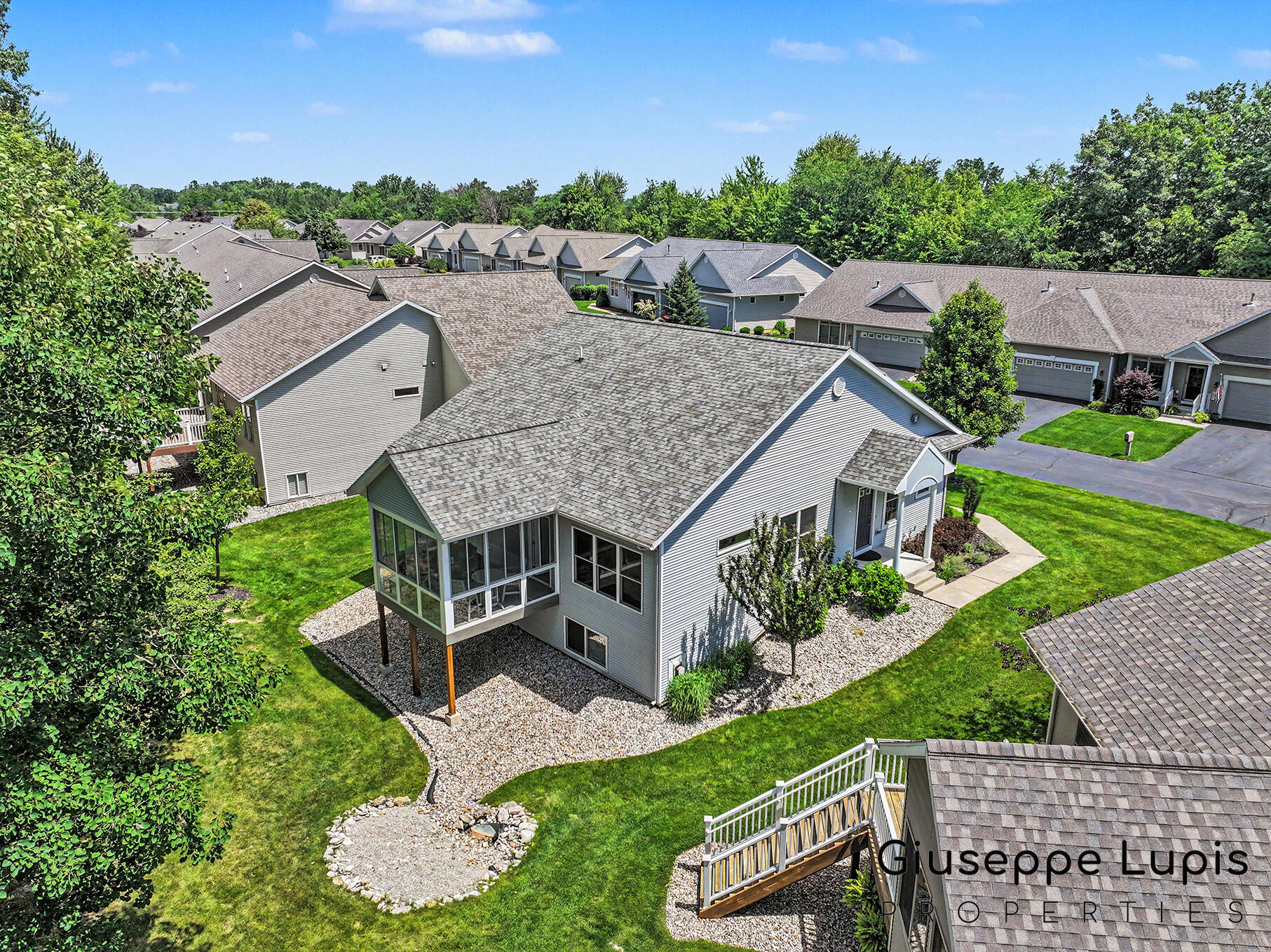1023 Kensington Street NW Grand Rapids MI 49534