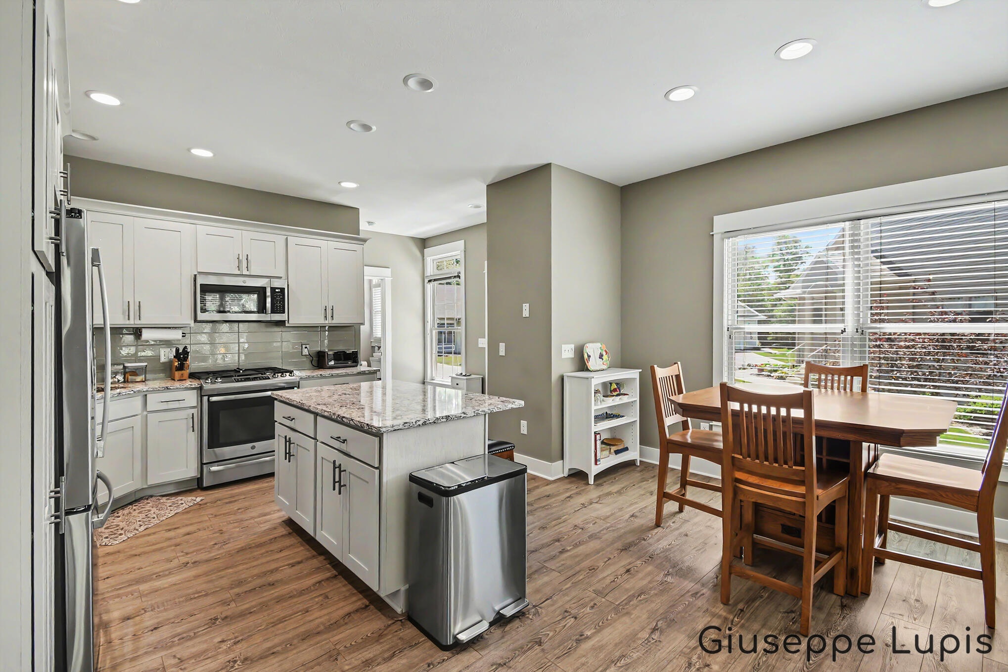 1023 Kensington Street NW Grand Rapids MI 49534