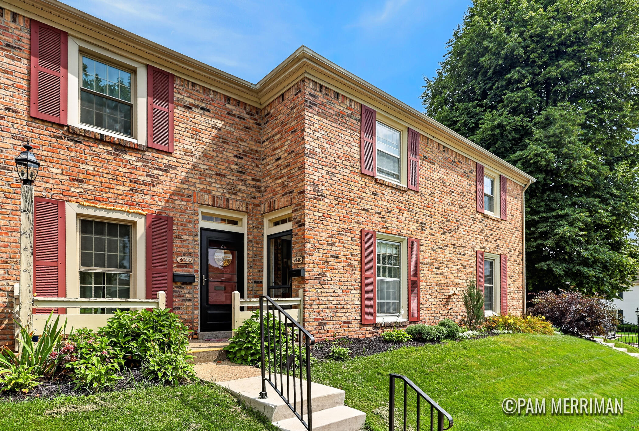 2446 Abbington Drive SE Grand Rapids MI 49506