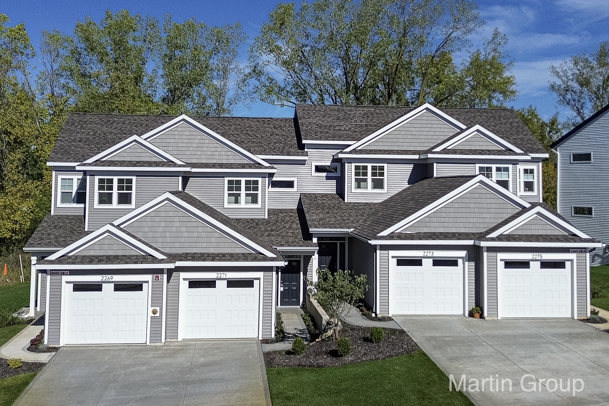 2221 Watertown Way NE Grand Rapids MI 49505