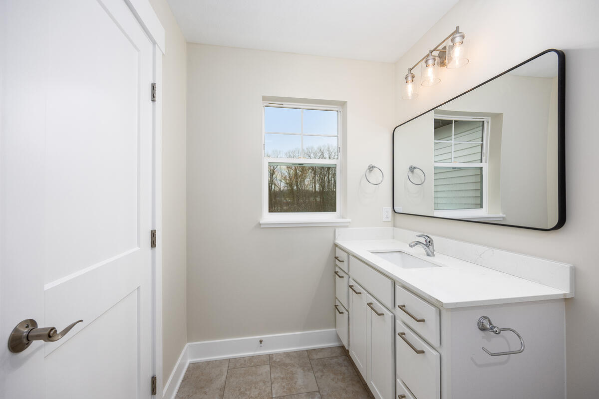 2221 Watertown Way NE Grand Rapids MI 49505