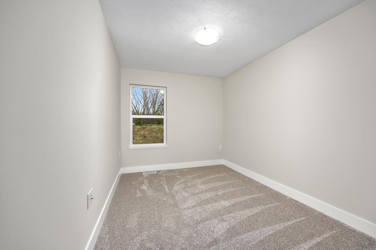 2221 Watertown Way NE Grand Rapids MI 49505
