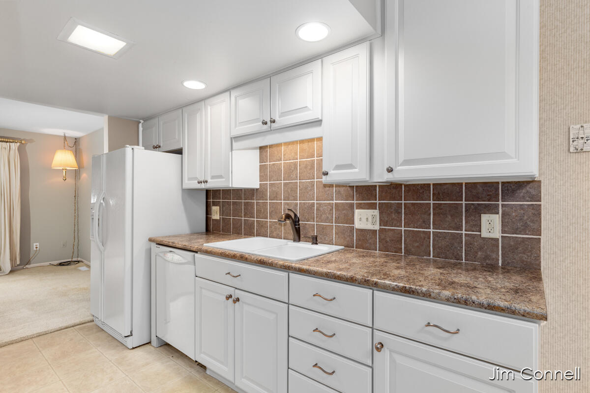 2704 Zuni Trail SE Grand Rapids MI 49506