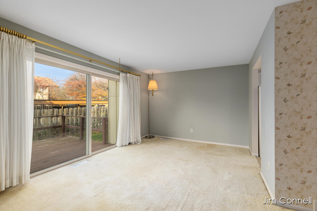 2704 Zuni Trail SE Grand Rapids MI 49506