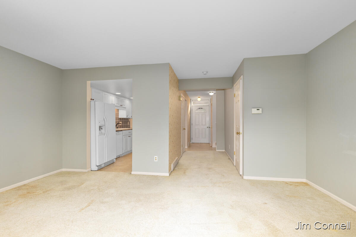 2704 Zuni Trail SE Grand Rapids MI 49506