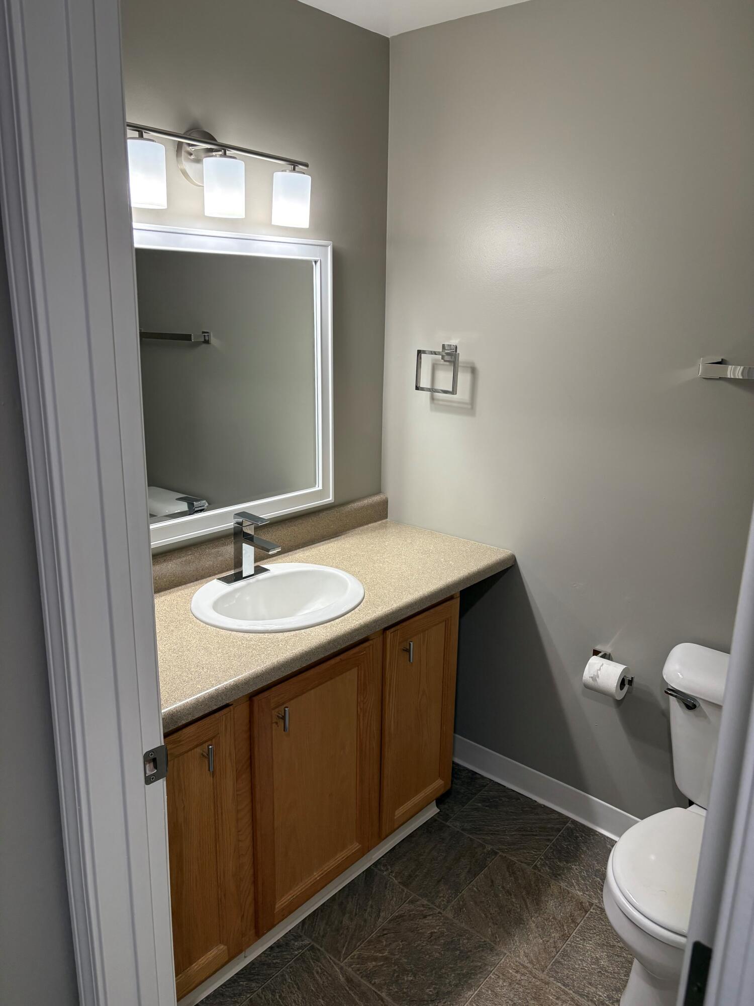 213 Hunters Lane NE Rockford MI 49341