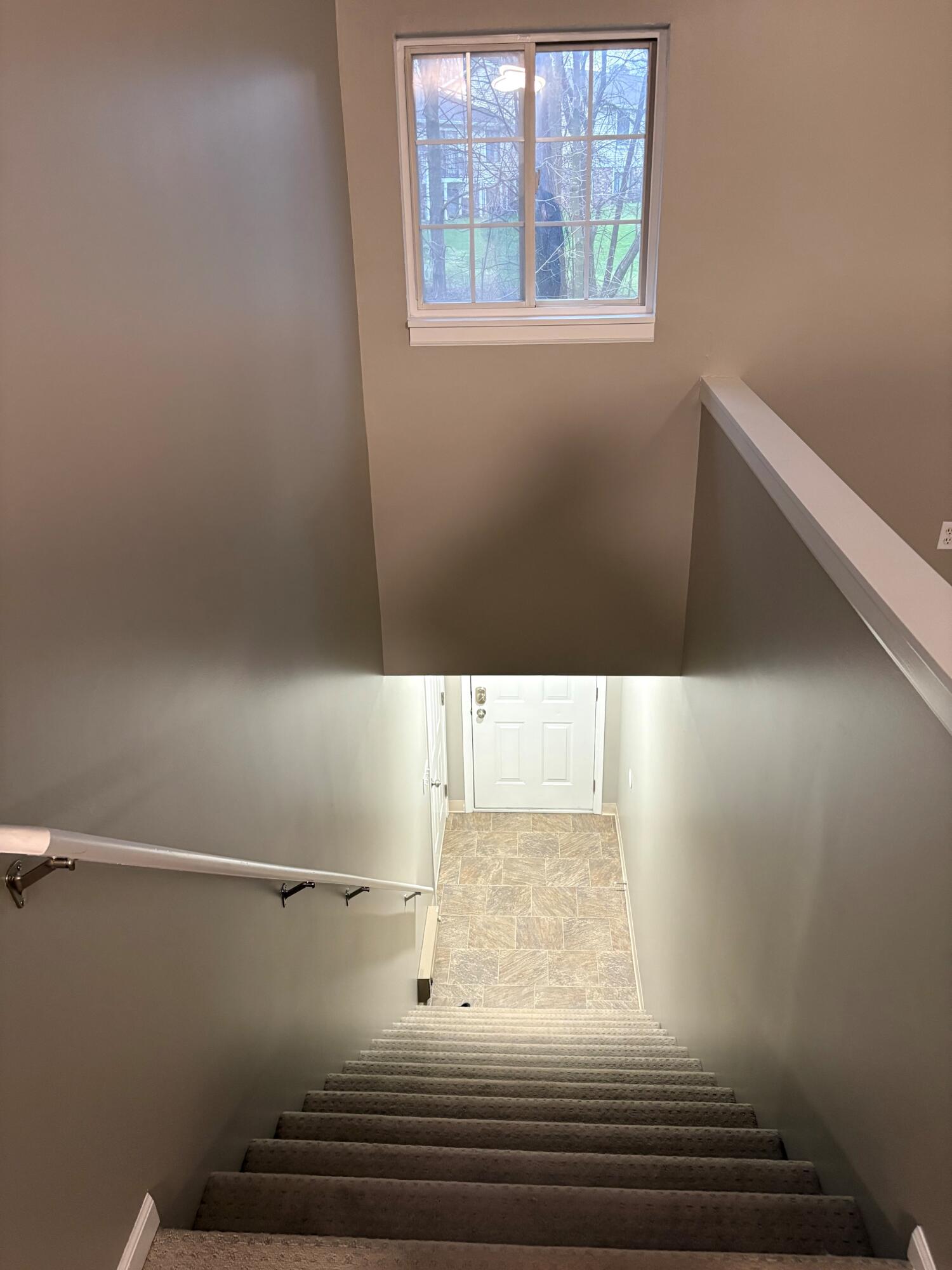 213 Hunters Lane NE Rockford MI 49341