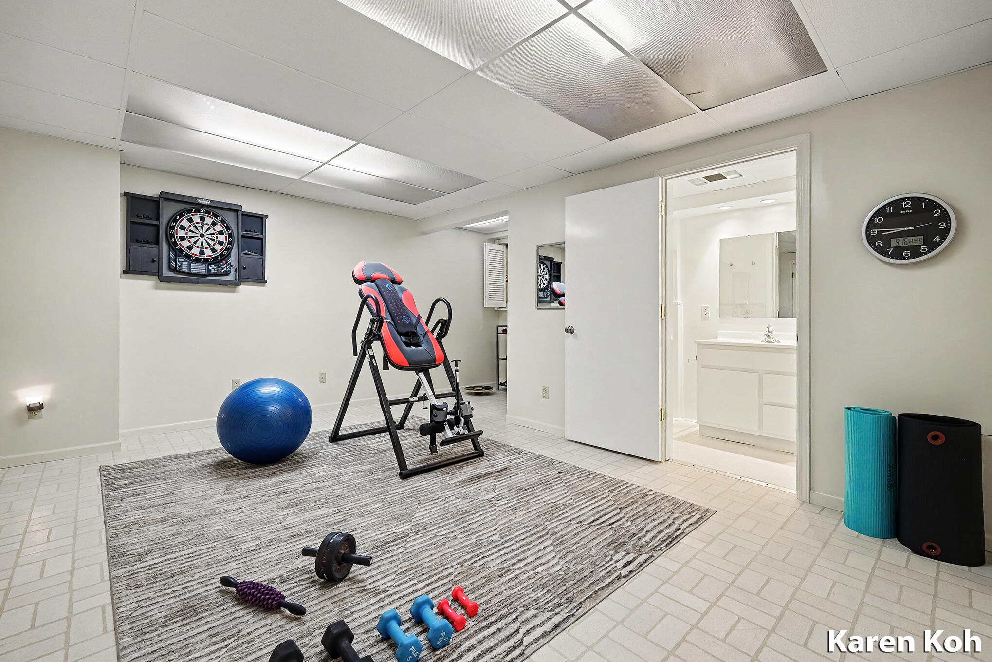 3598 Charlevoix Drive SE Grand Rapids MI 49546