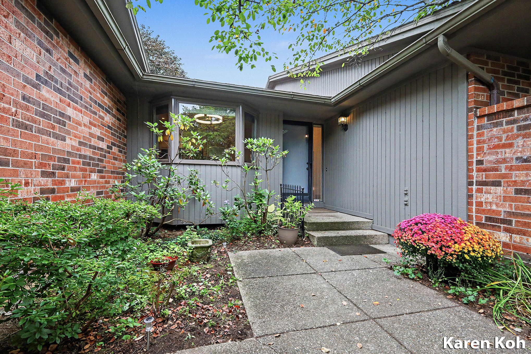 3598 Charlevoix Drive SE Grand Rapids MI 49546