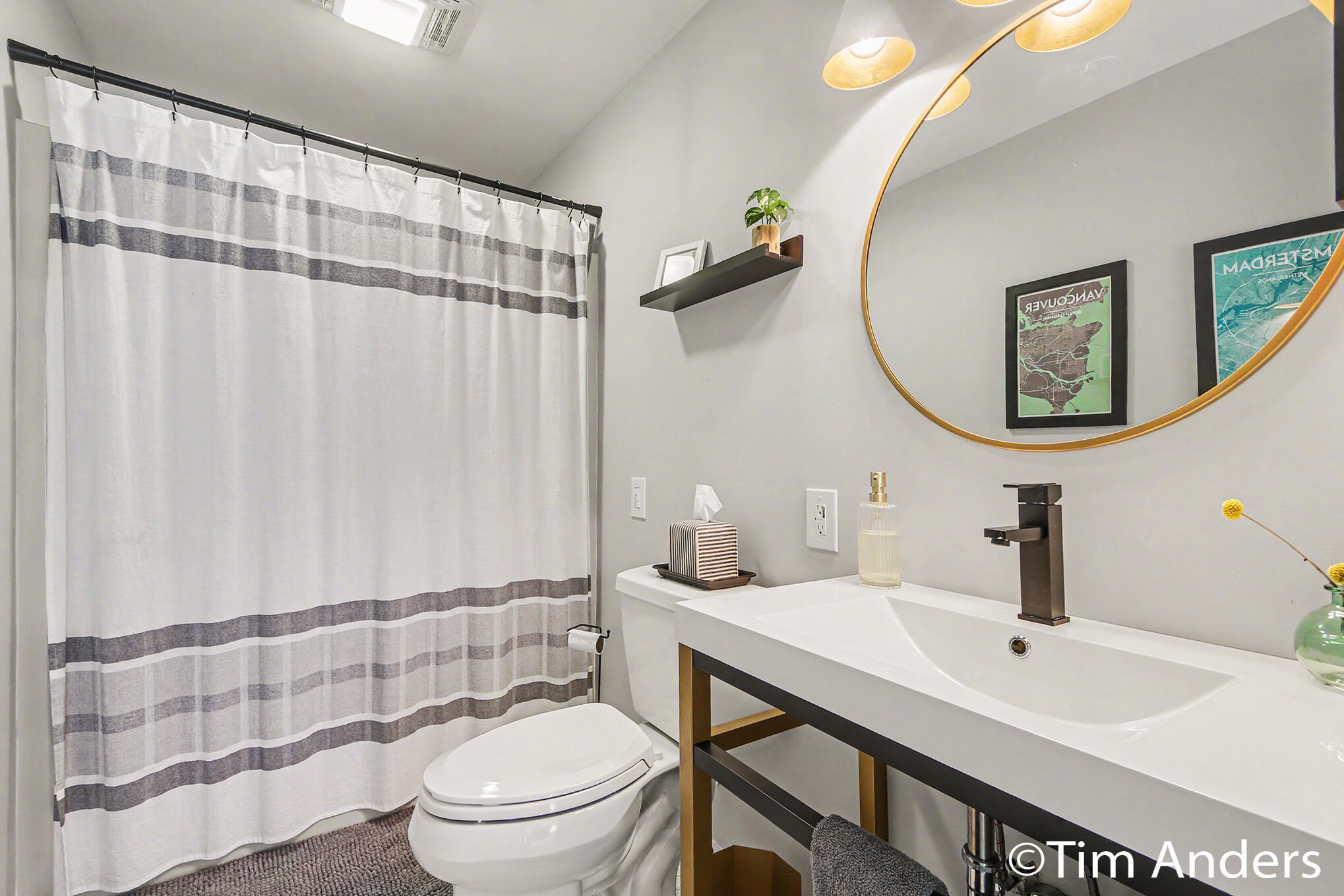 3452 Charlevoix Drive SE Grand Rapids MI 49546