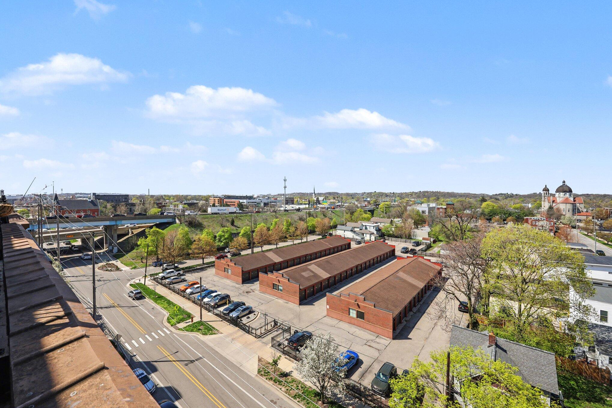 600 Broadway Avenue NW Grand Rapids MI 49504