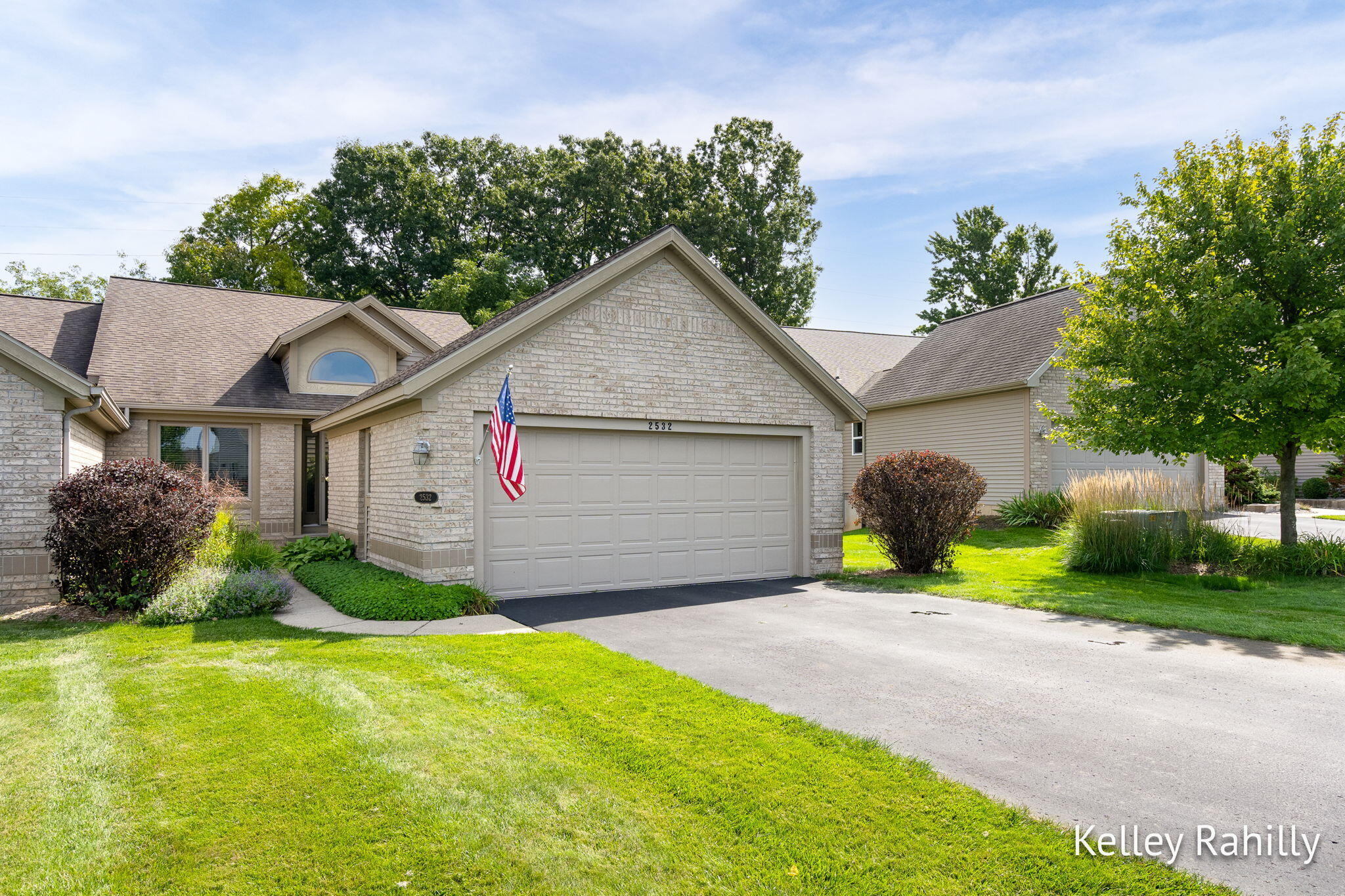 2532 Highridge Hills Lane SE Grand Rapids MI 49546