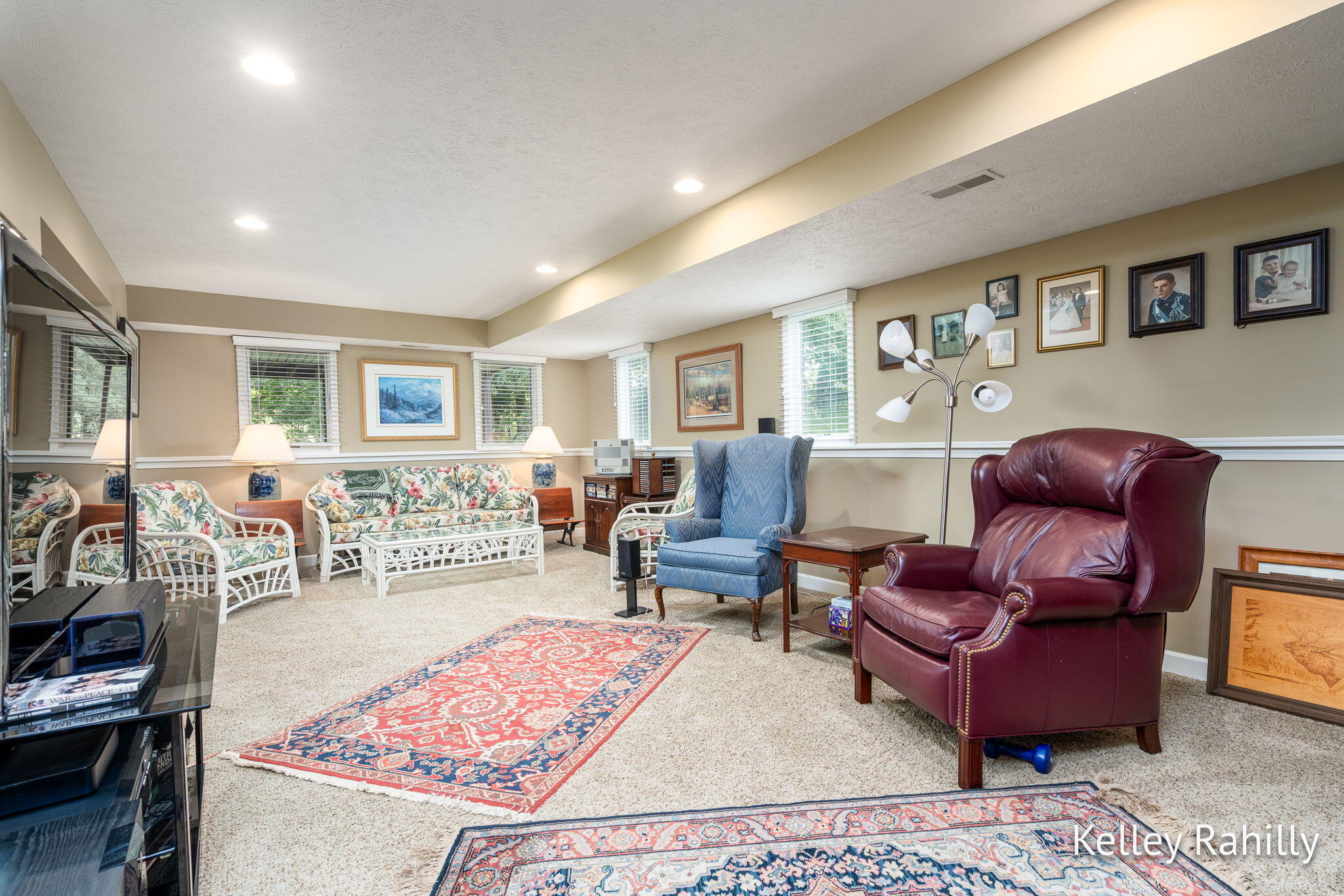2532 Highridge Hills Lane SE Grand Rapids MI 49546