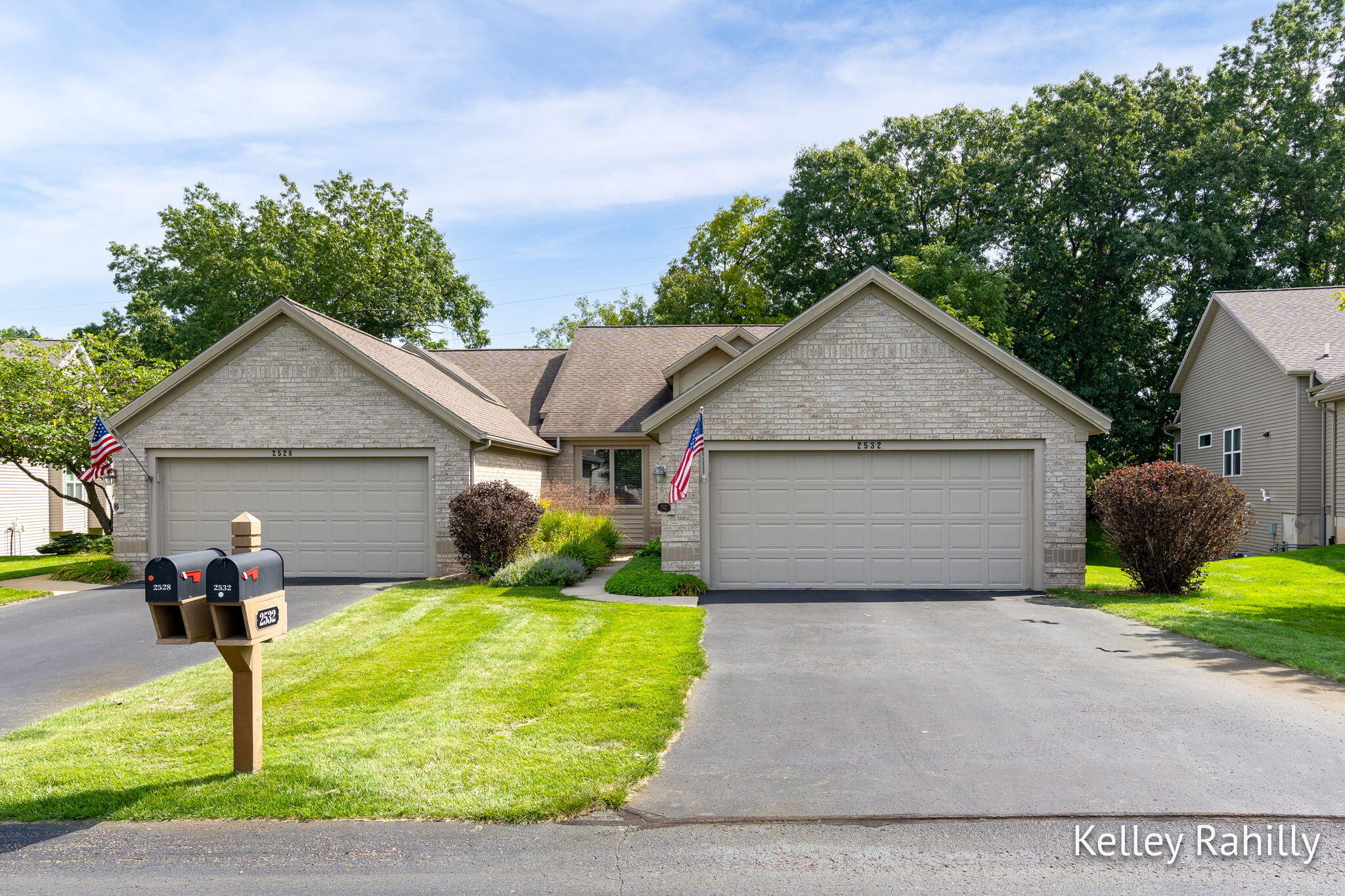 2532 Highridge Hills Lane SE Grand Rapids MI 49546