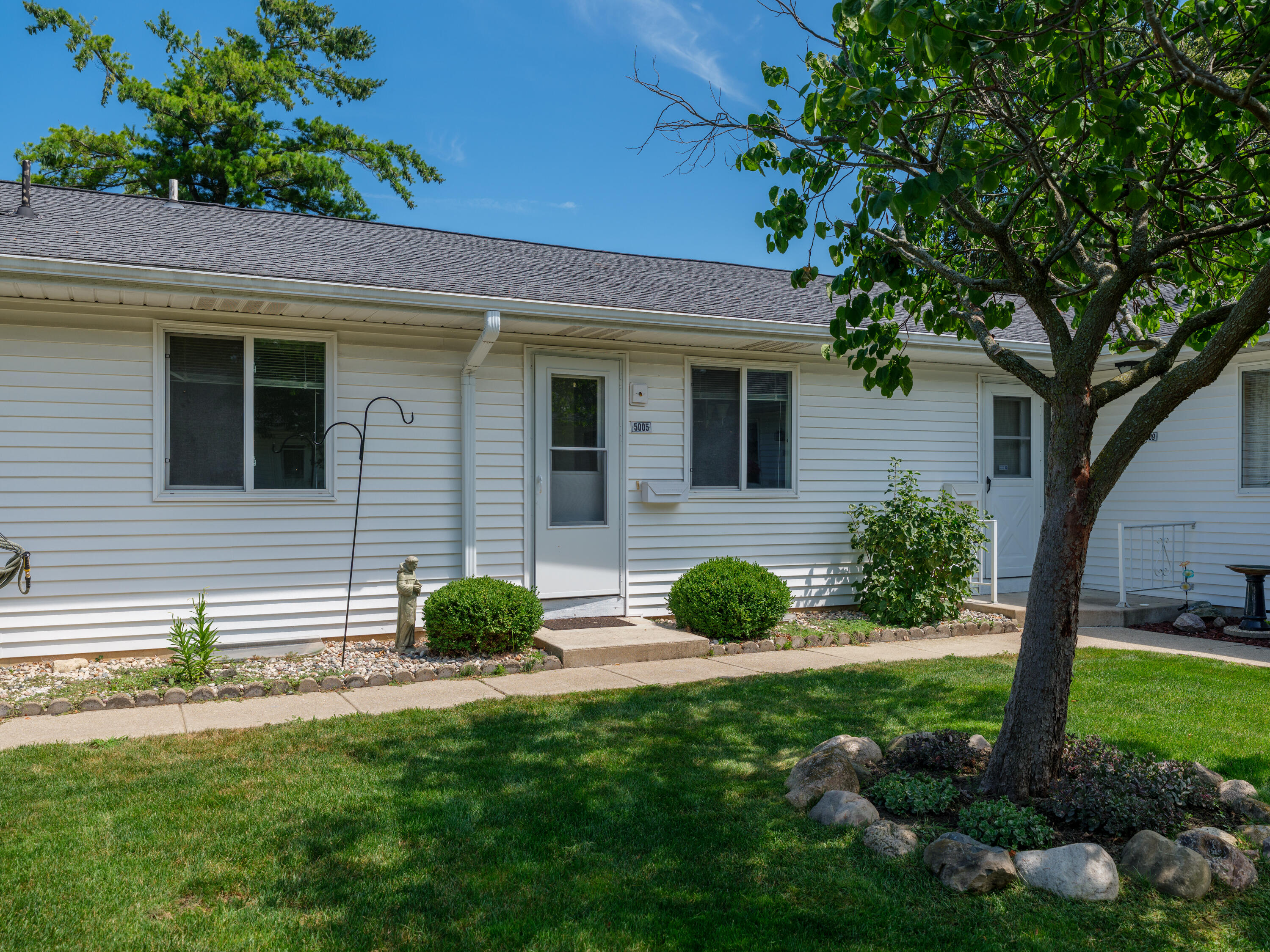5005 Green Meadow Road Kalamazoo MI 49009