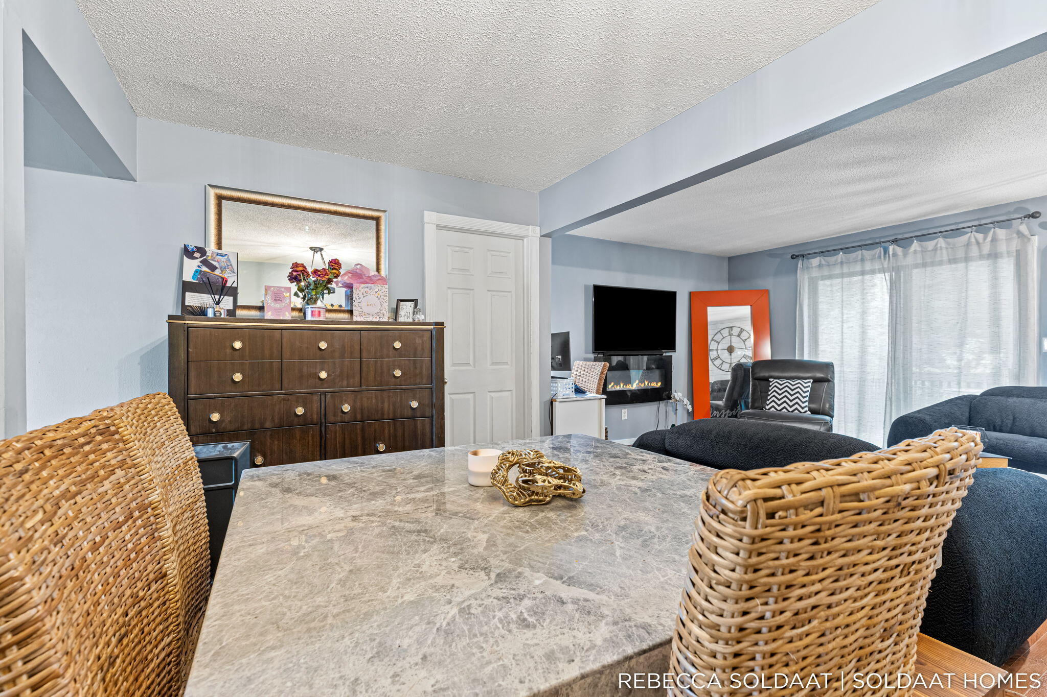 2539 Chatham Woods Drive SE Grand Rapids MI 49546