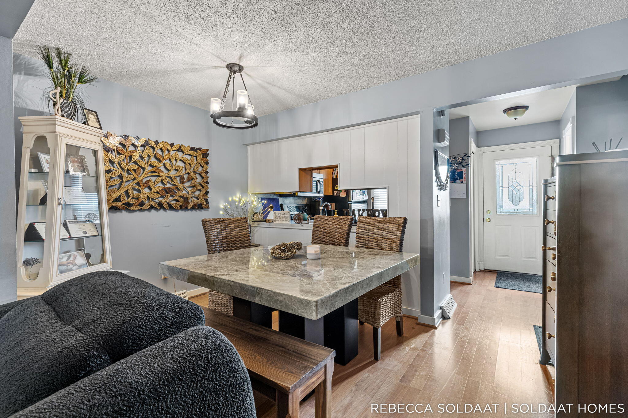 2539 Chatham Woods Drive SE Grand Rapids MI 49546