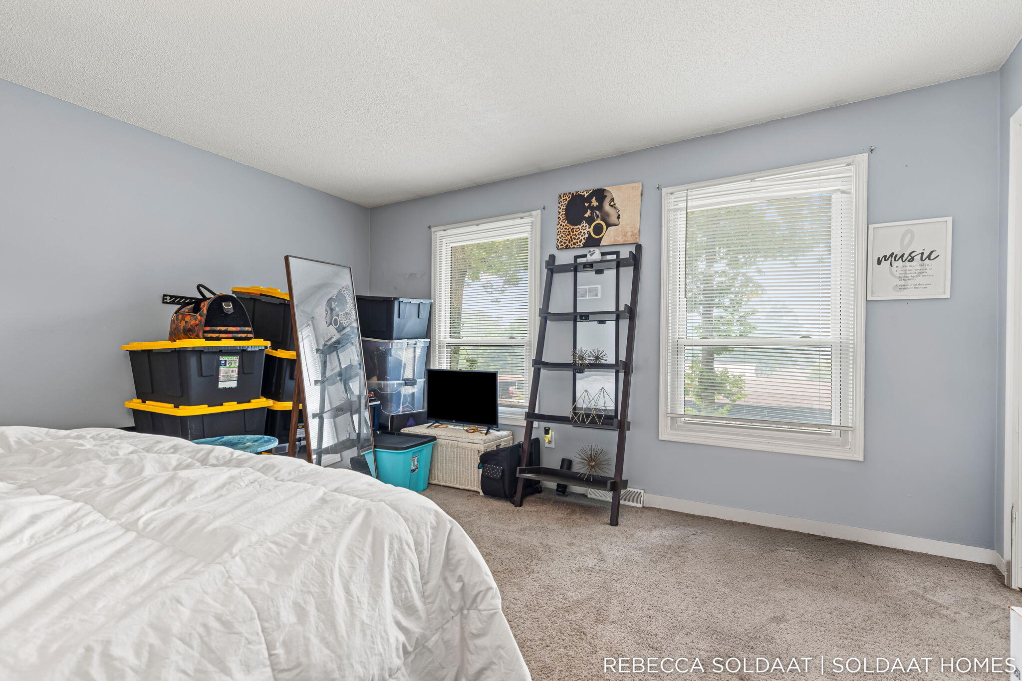 2539 Chatham Woods Drive SE Grand Rapids MI 49546