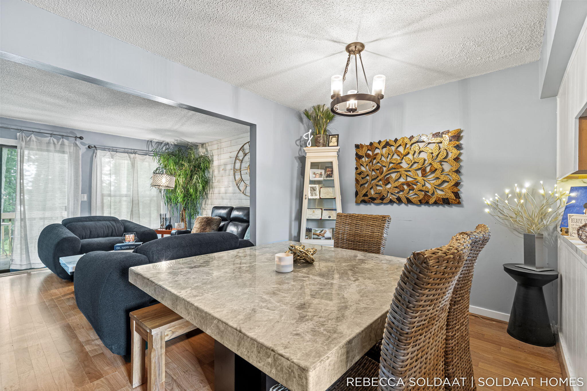 2539 Chatham Woods Drive SE Grand Rapids MI 49546